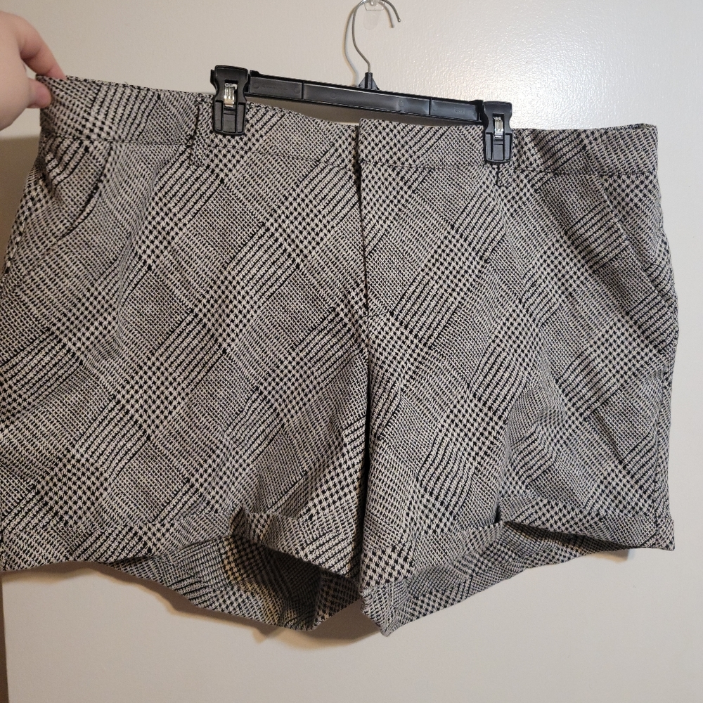 Black and white houndstooth shorts